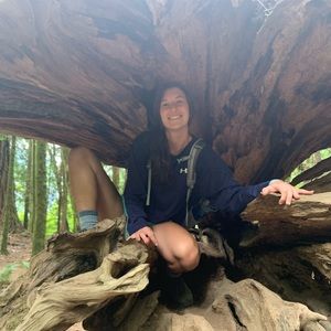 Meet your Posher, Chloe